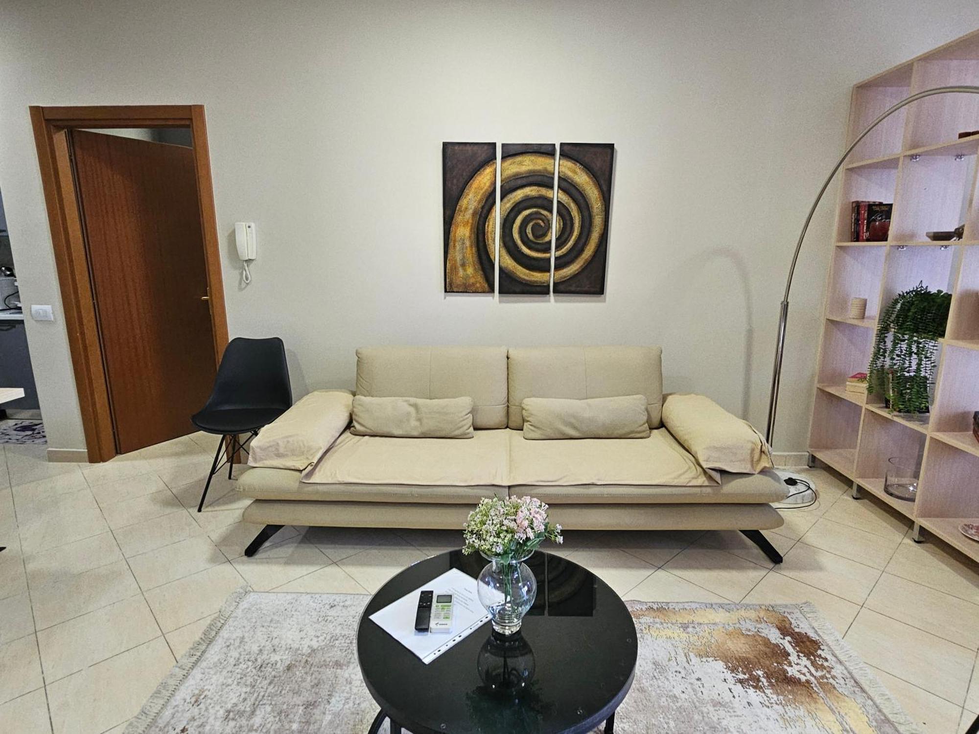 Tirana Center Apartment 12 Buitenkant foto